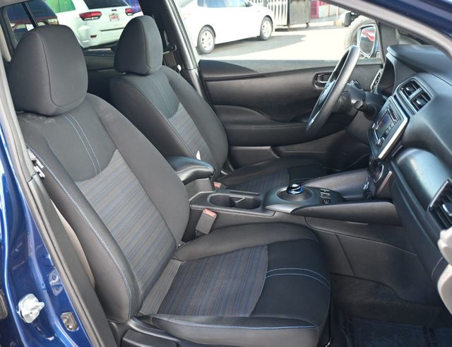 2019 Nissan Leaf S Hatchback - 22980463 - 14