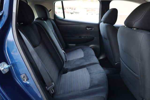 2019 Nissan Leaf S Hatchback - 22980418 - 21