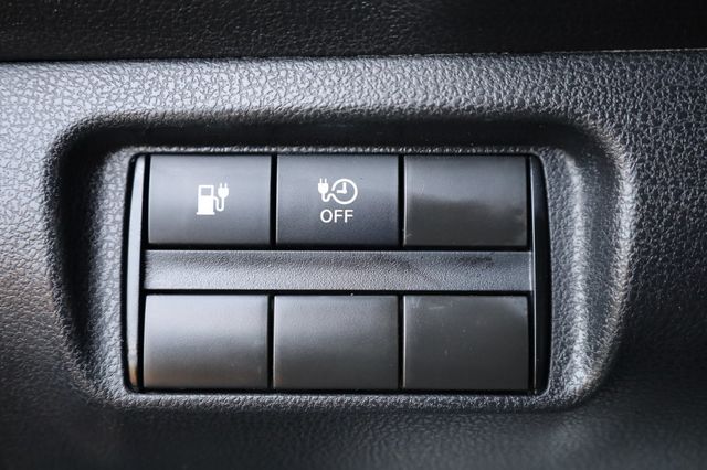2019 Nissan Leaf S Hatchback - 22980418 - 33
