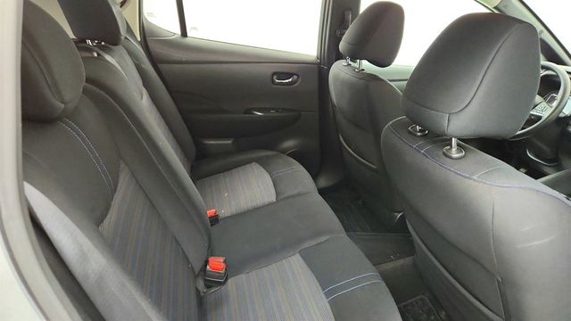 2019 Nissan Leaf S Hatchback w/ Quick Charge Port & All Weather Package - 22995847 - 21