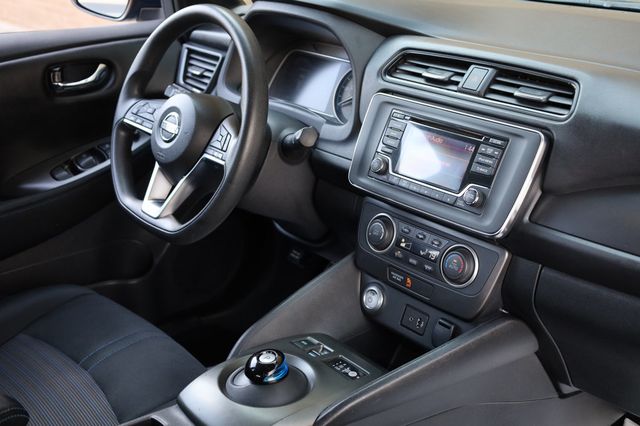 2019 Nissan Leaf S PLUS Hatchback - 22980418 - 25