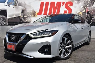 used 2019 maxima platinum