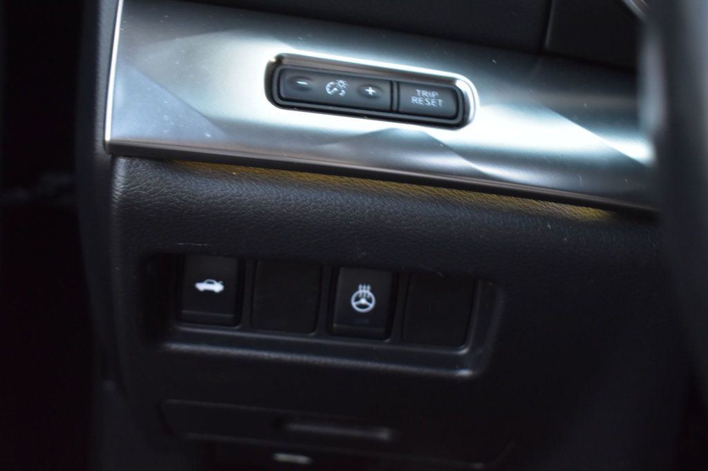 2019 Nissan Maxima SL photo 37