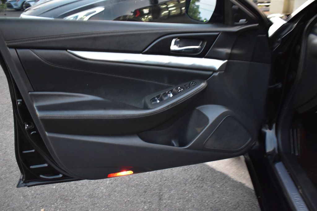 2019 Nissan Maxima SL photo 39