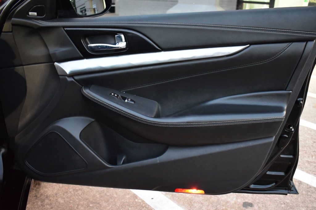 2019 Nissan Maxima SL photo 40