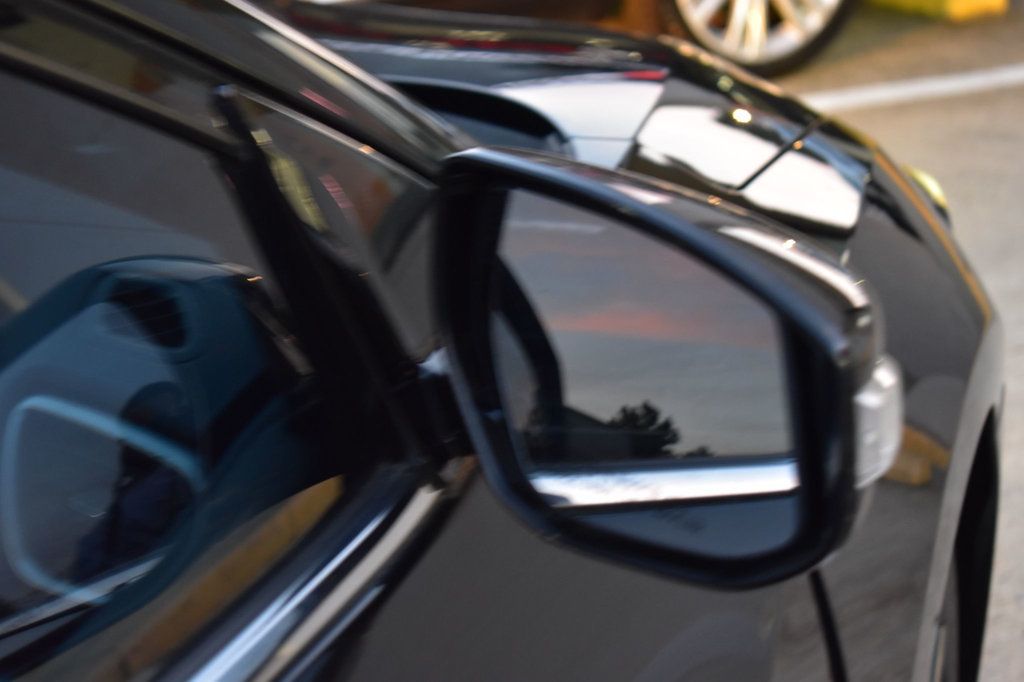 2019 Nissan Maxima SL photo 45