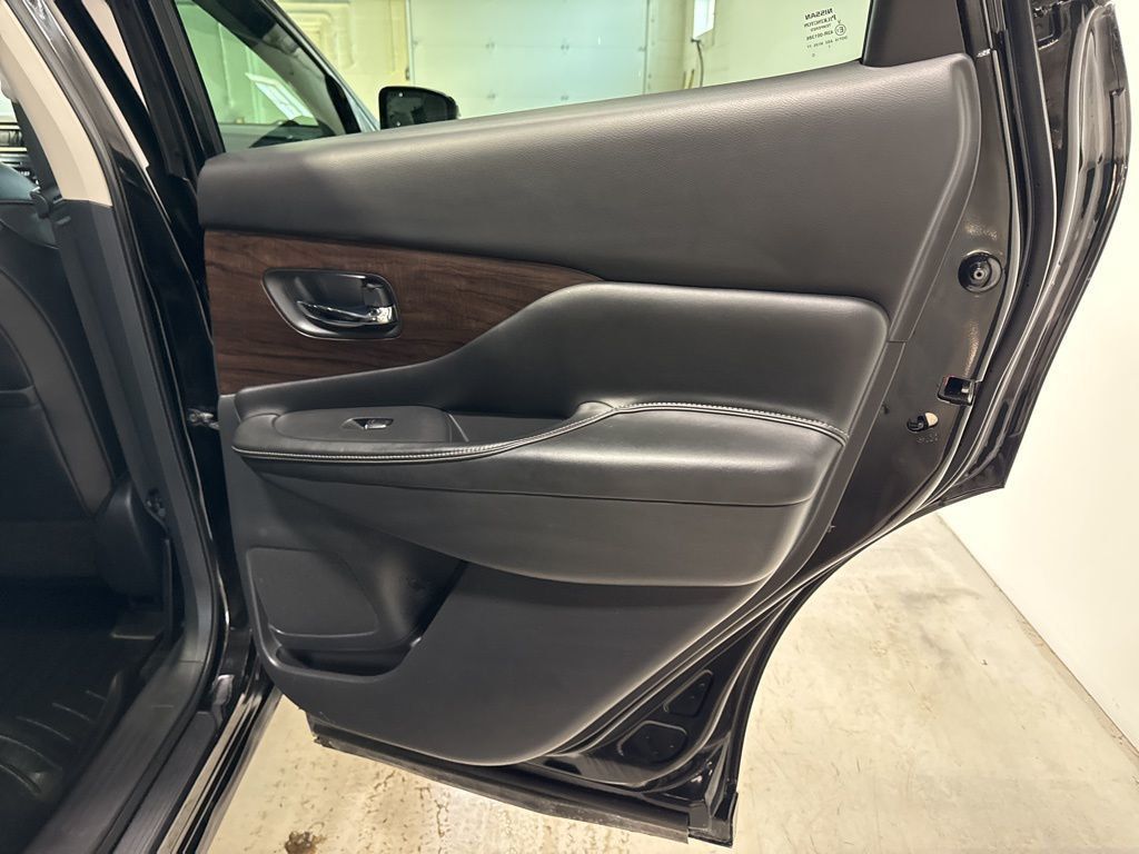 2019 Nissan Murano AWD Platinum - 22975668 - 42