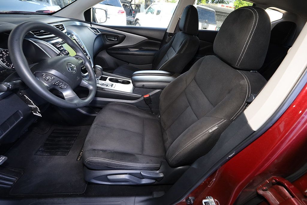 2019 Nissan Murano S photo 11