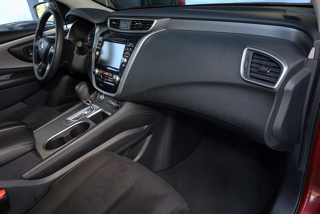 2019 Nissan Murano S photo 20