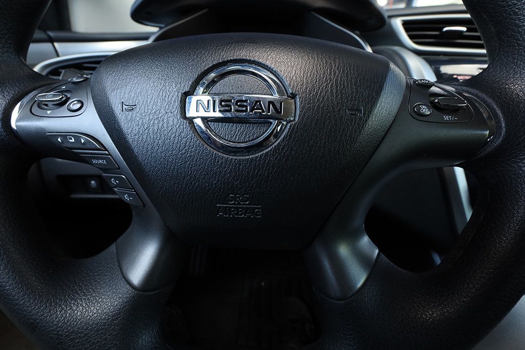2019 Nissan Murano S photo 26