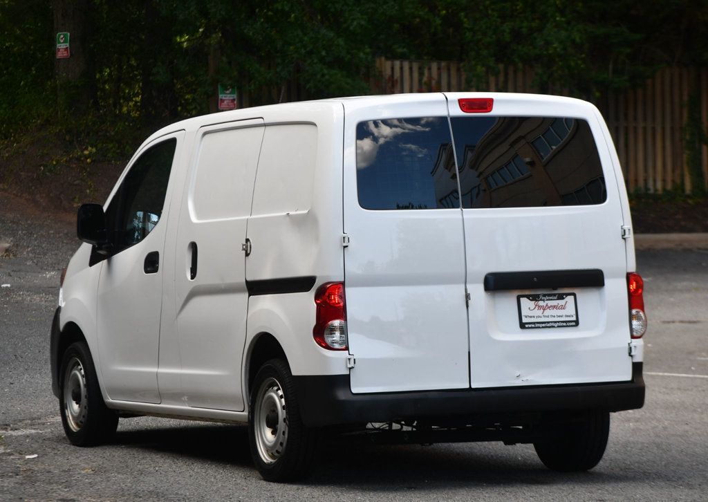 2019 Nissan NV200 S photo 4