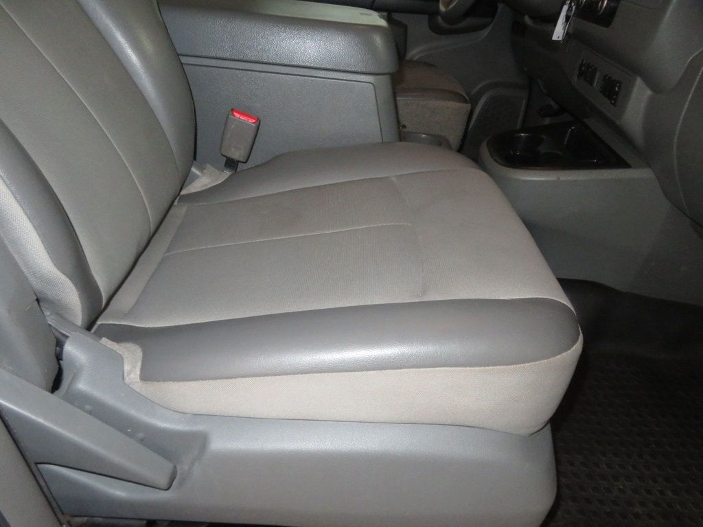 2019 Nissan NV Cargo NV2500 HIGH ROOF CARGO VAN SV EXTRA CLEAN 4.0  - 23005267 - 24