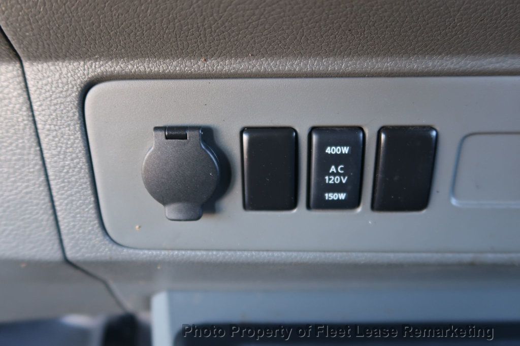 2019 Nissan NV Cargo NV2500 SV Low Roof Cargo Van Ladder Rack - 22945421 - 29