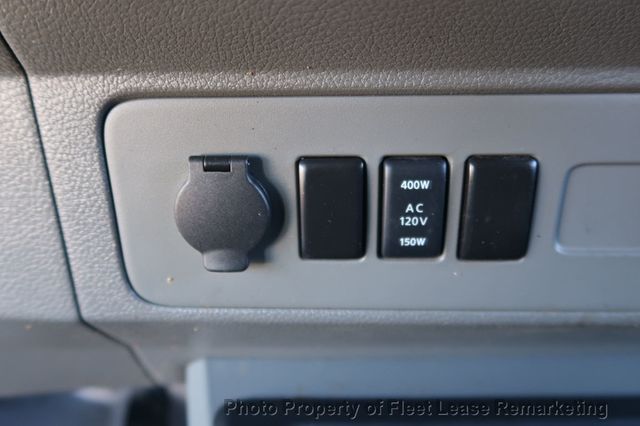 2019 Nissan NV Cargo NV2500 SV Low Roof Cargo Van Ladder Rack - 22945421 - 29