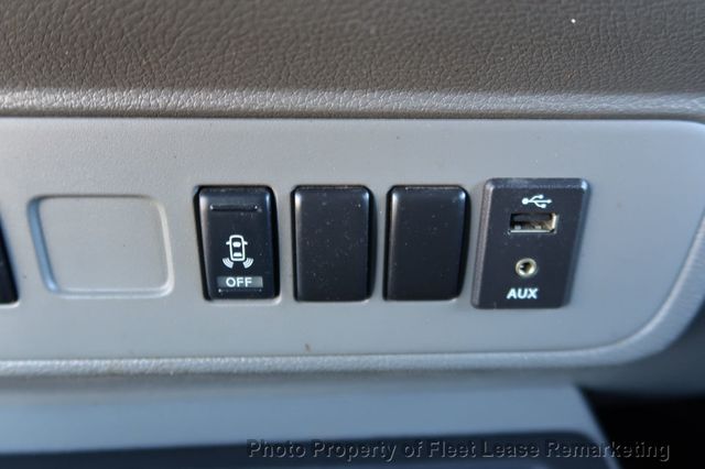 2019 Nissan NV Cargo NV2500 SV Low Roof Cargo Van Ladder Rack - 22945421 - 30