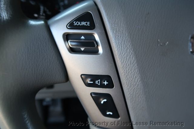 2019 Nissan NV Cargo NV2500 SV Low Roof Cargo Van Ladder Rack - 22945421 - 31