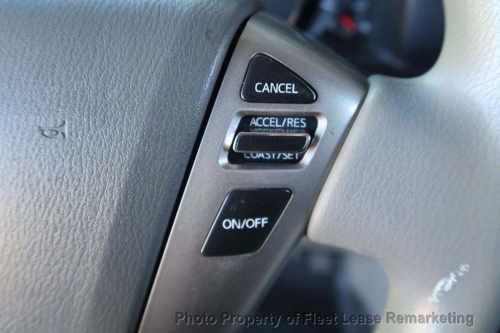 2019 Nissan NV Cargo NV2500 SV Low Roof Cargo Van Ladder Rack - 22945421 - 32