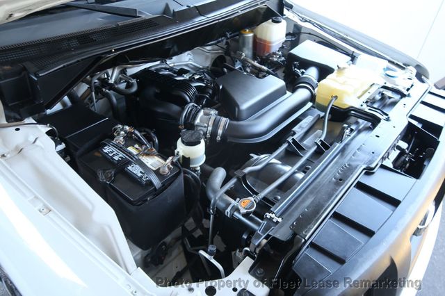 2019 Nissan NV Cargo NV2500 SV Low Roof Cargo Van Ladder Rack - 22945421 - 36