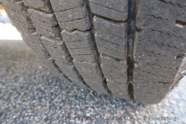 2019 Nissan NV Cargo NV2500 SV Low Roof Cargo Van Ladder Rack - 22945421 - 40