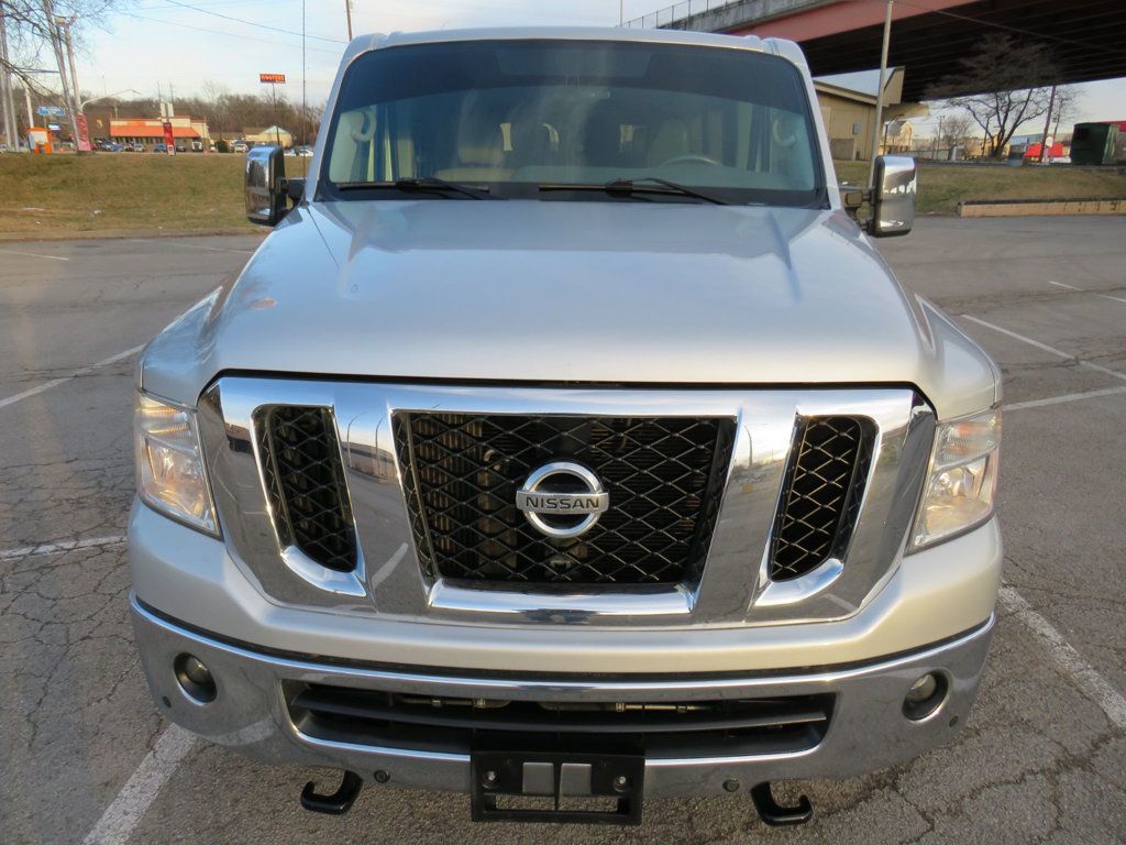 2019 Nissan NV Passenger NV3500 HD SL V8 - 22749103 - 1