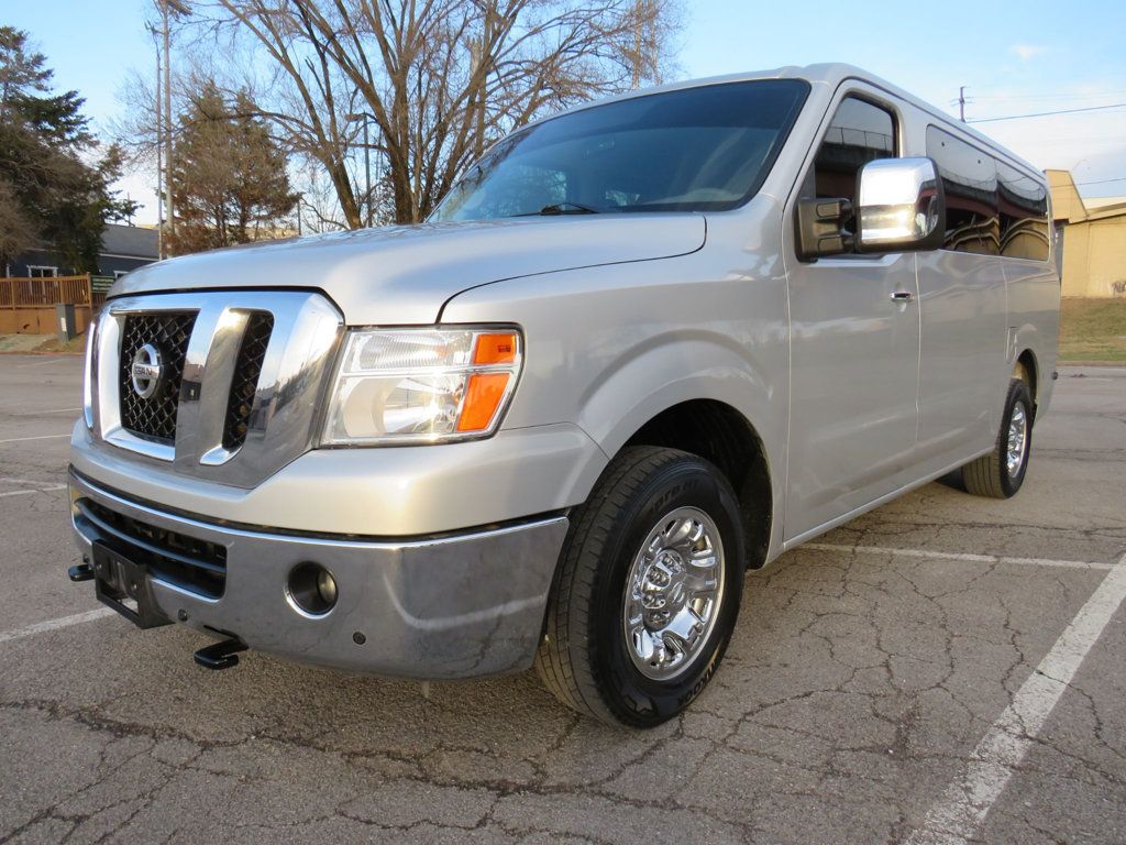 2019 Nissan NV Passenger NV3500 HD SL V8 - 22749103 - 3