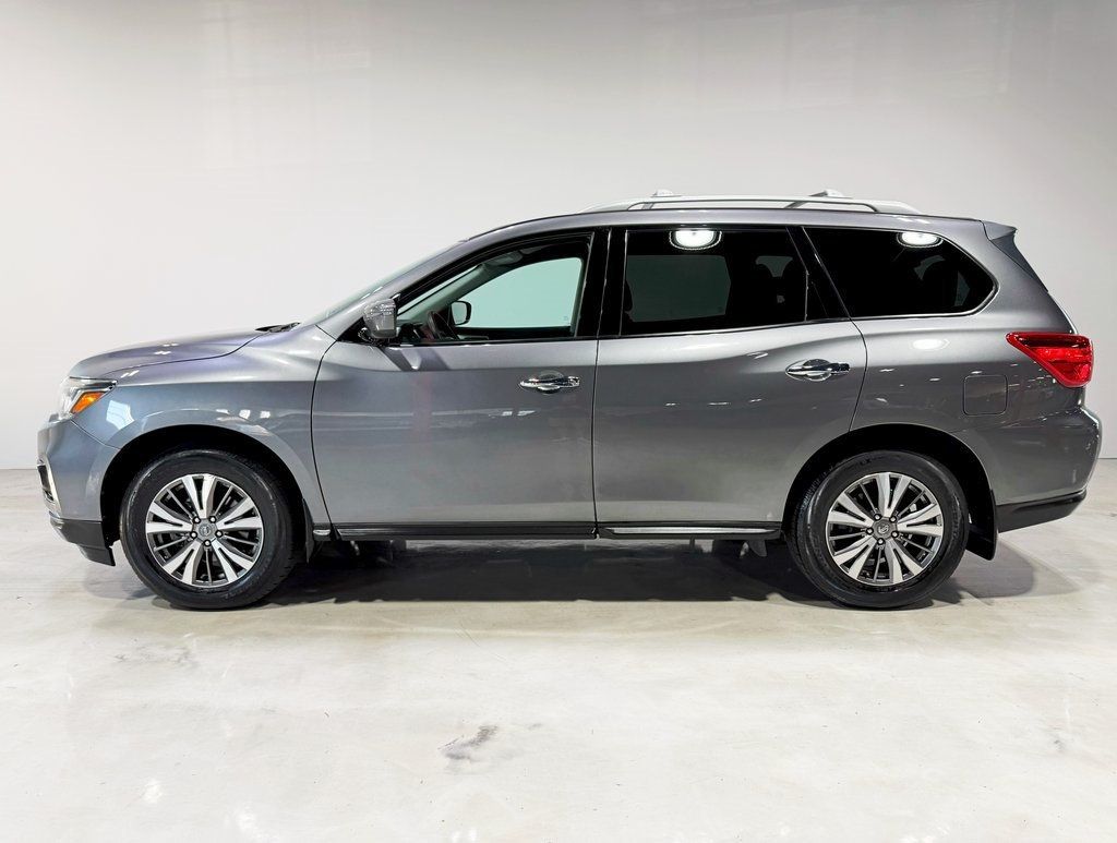 2019 Nissan Pathfinder 4x4 S photo 4