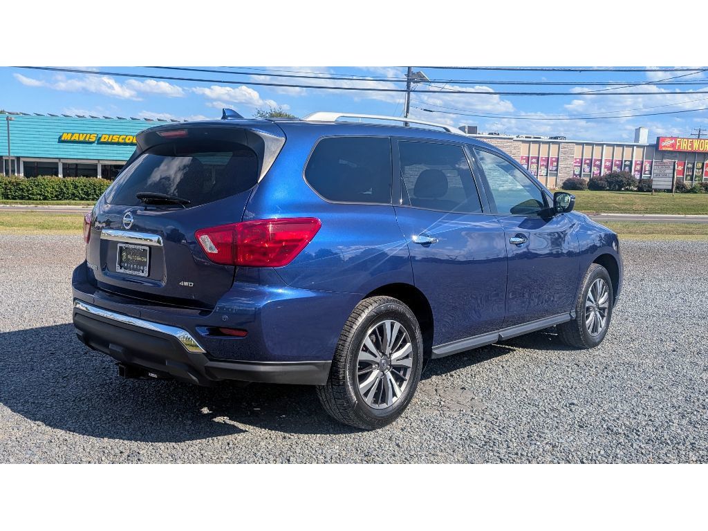2019 Nissan Pathfinder 4x4 S photo 7
