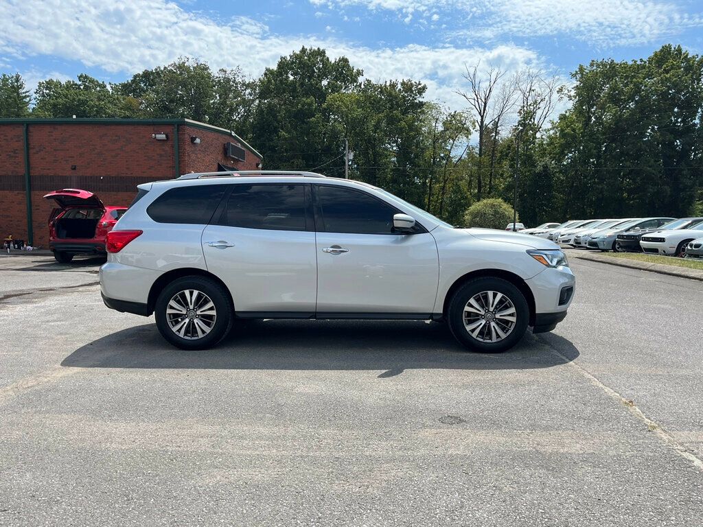 2019 Nissan Pathfinder 4x4 SL - 22577236 - 4