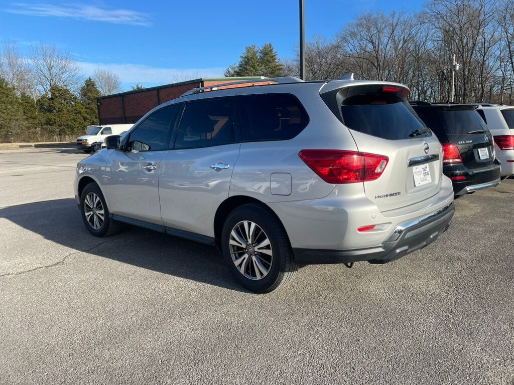 2019 Nissan Pathfinder 4x4 SL - 22749090 - 2