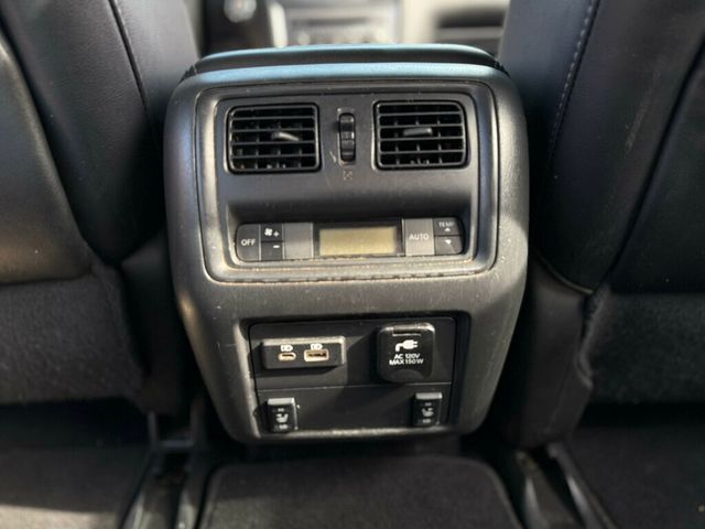 2019 Nissan Pathfinder 4x4 SL - 22913352 - 19