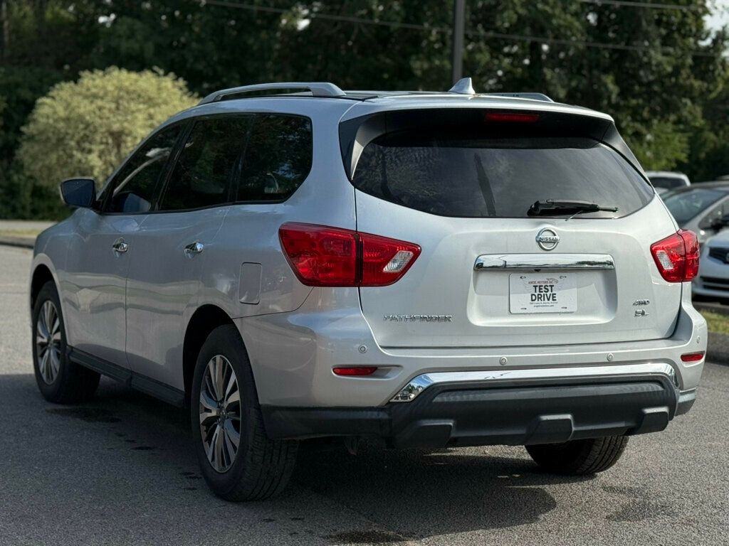 2019 Nissan Pathfinder 4x4 SL - 22913352 - 4