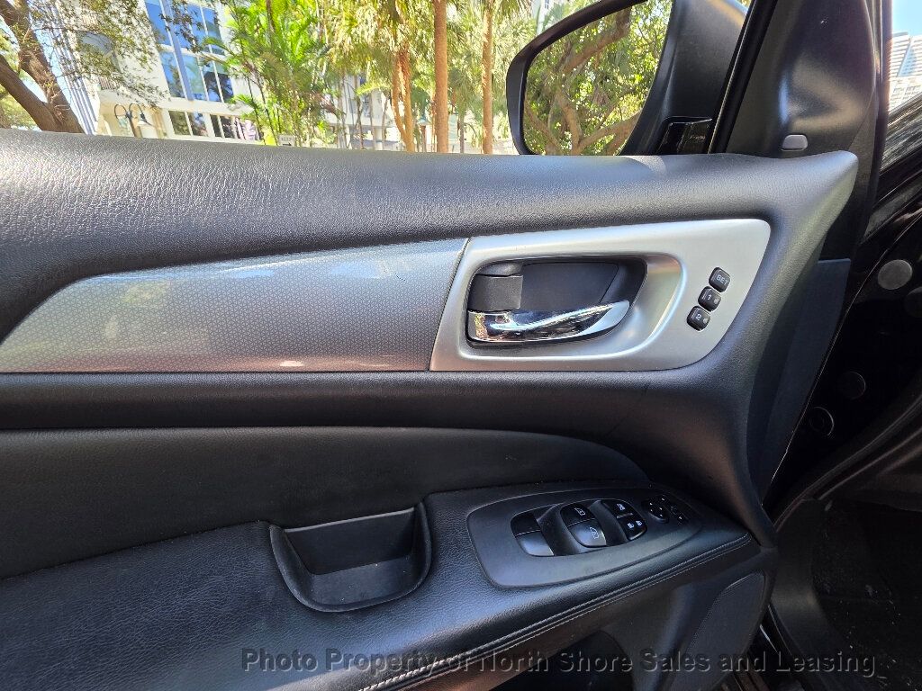 2019 Nissan Pathfinder 4x4 SL - 22923428 - 41