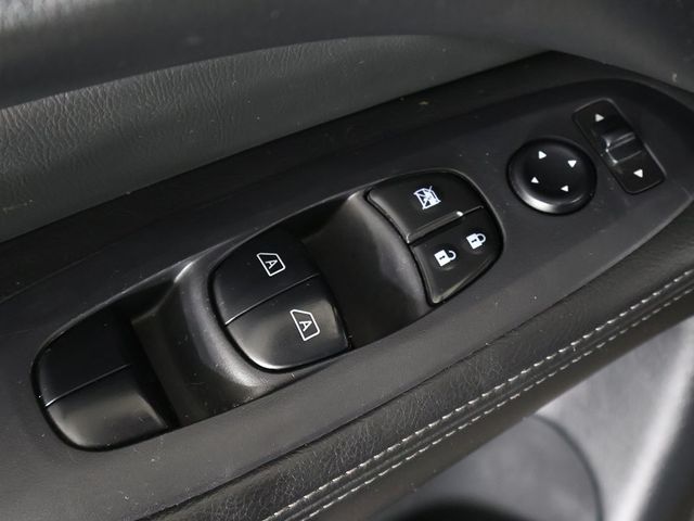 2019 Nissan Pathfinder 4x4 SV - 22976250 - 37