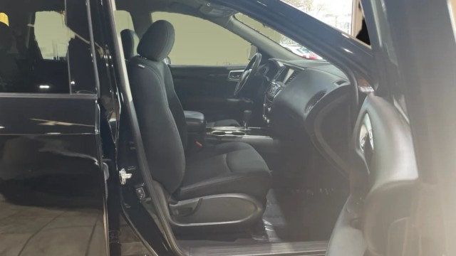 2019 Nissan Pathfinder FWD S - 22984302 - 11