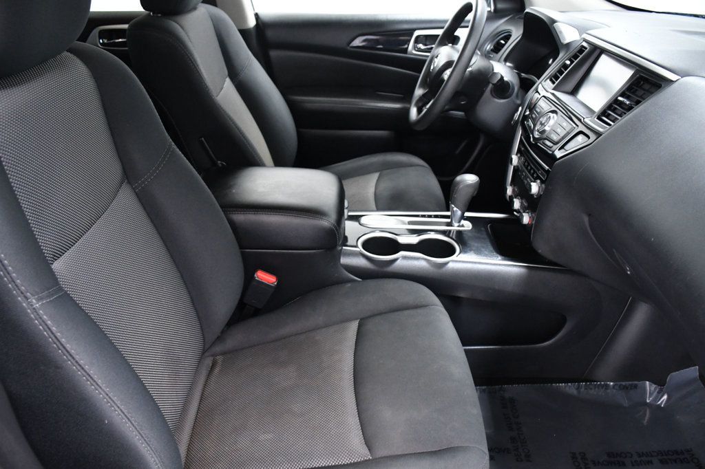 2019 Nissan Pathfinder FWD S - 22961547 - 17