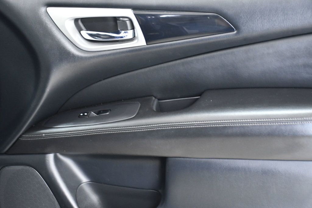 2019 Nissan Pathfinder FWD S - 22961547 - 19