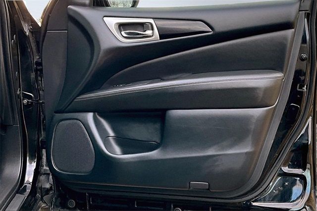 2019 Nissan Pathfinder FWD S - 22972119 - 14