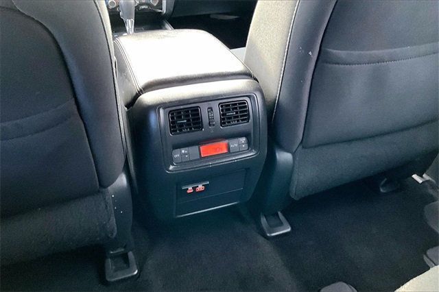 2019 Nissan Pathfinder FWD S - 22972119 - 31