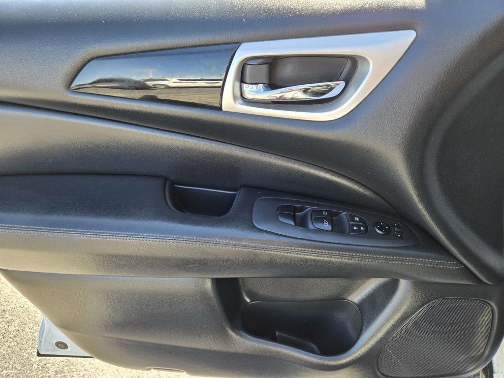 2019 Nissan Pathfinder FWD SV - 22922308 - 15