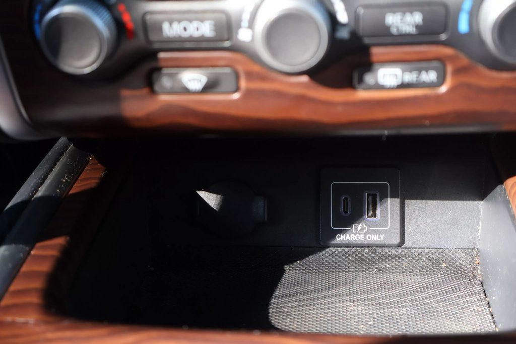 2019 Nissan Pathfinder PLATINUM TRIM, FULLY LOADED, 20" WHEELS, NAVI, BSM, LEATHER!!! - 22809694 - 36