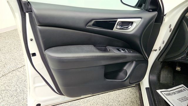 2019 Nissan Pathfinder SV 4x4 w/ All Weather Package - 23040016 - 9