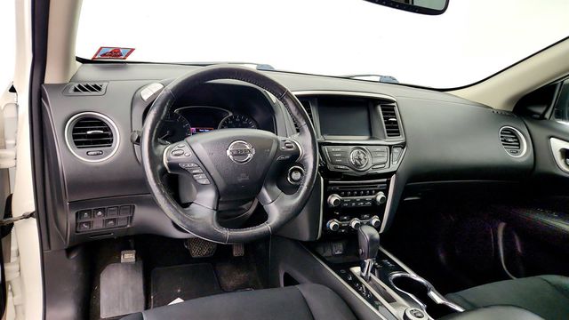 2019 Nissan Pathfinder SV 4x4 w/ All Weather Package - 23040016 - 11