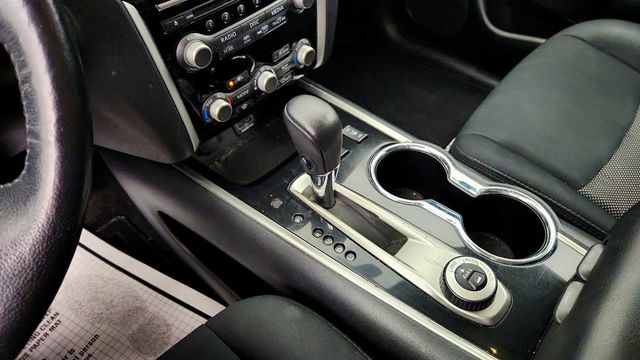 2019 Nissan Pathfinder SV 4x4 w/ All Weather Package - 23040016 - 15