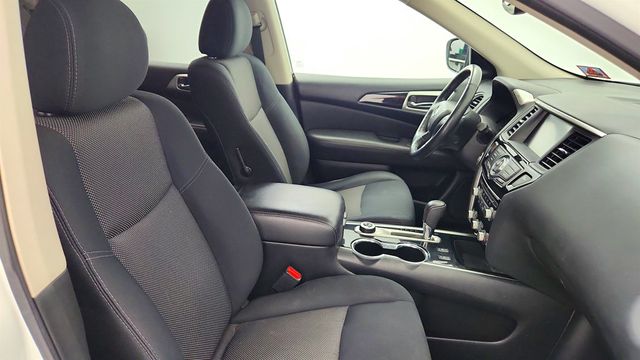 2019 Nissan Pathfinder SV 4x4 w/ All Weather Package - 23040016 - 23