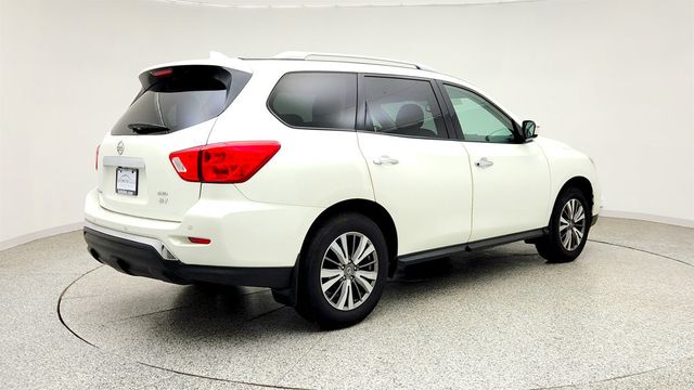 2019 Nissan Pathfinder SV 4x4 w/ All Weather Package - 23040016 - 4