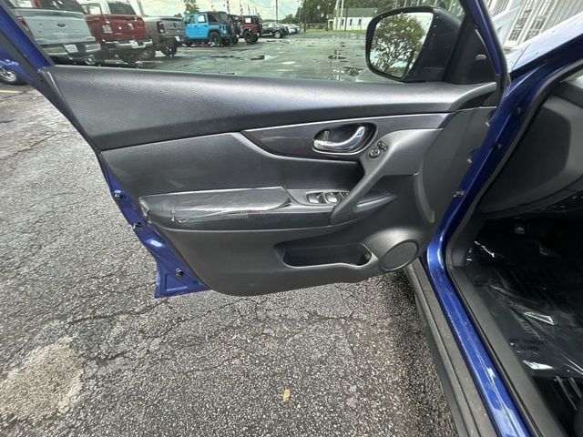 2019 Nissan Rogue AWD S - 23051288 - 11