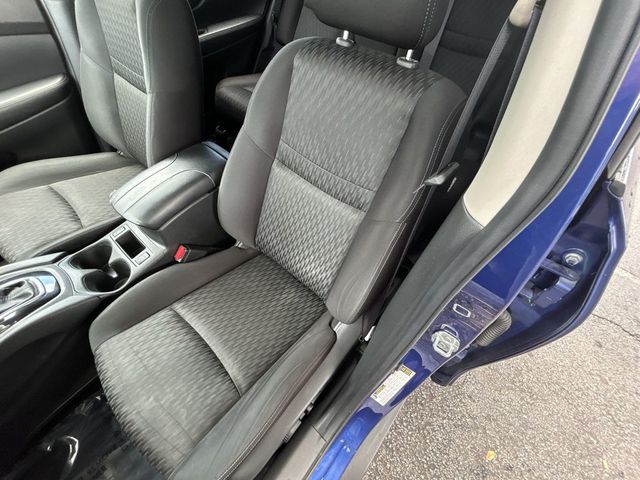 2019 Nissan Rogue AWD S - 23051288 - 13