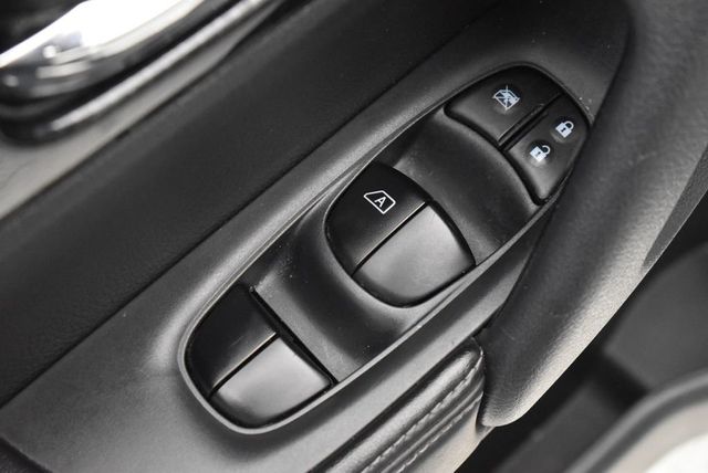 2019 Nissan Rogue AWD SL - 22948086 - 11