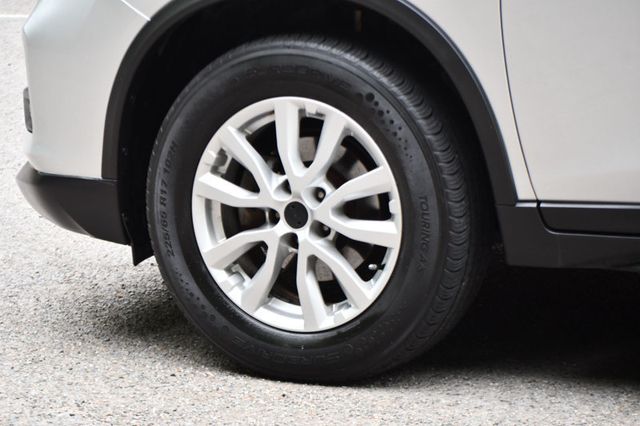 2019 Nissan Rogue AWD SV - 23018713 - 13