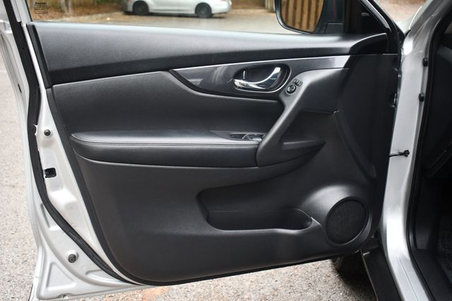 2019 Nissan Rogue AWD SV - 23018713 - 14
